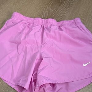 Nike Athletic Shorts in Light Pink